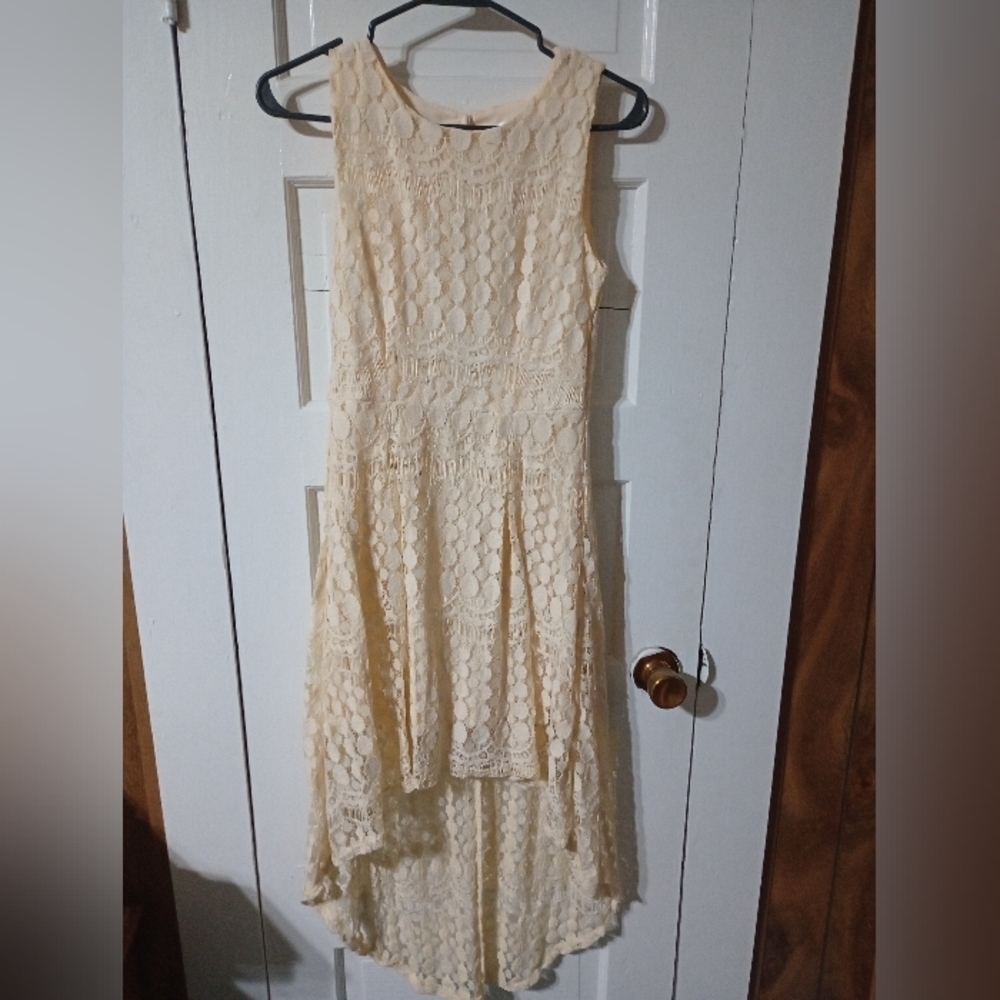 Xhilaration small petite women's cream colored lace asymmetrical dress